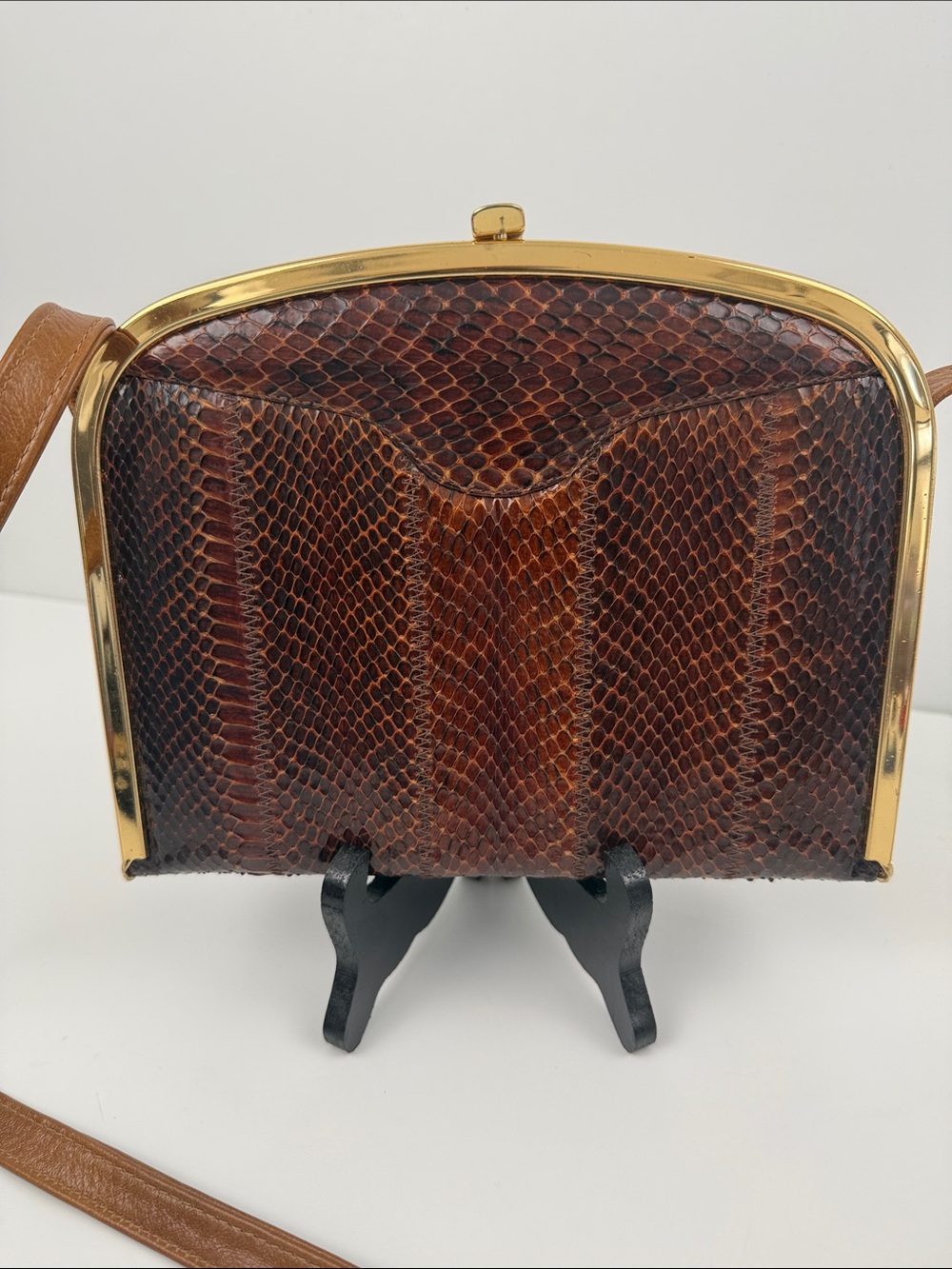 Vintage Brown Snake-Embossed Crossbody Bag with Gold Frame